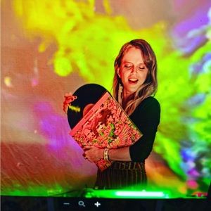 Meet your Posher, Allison